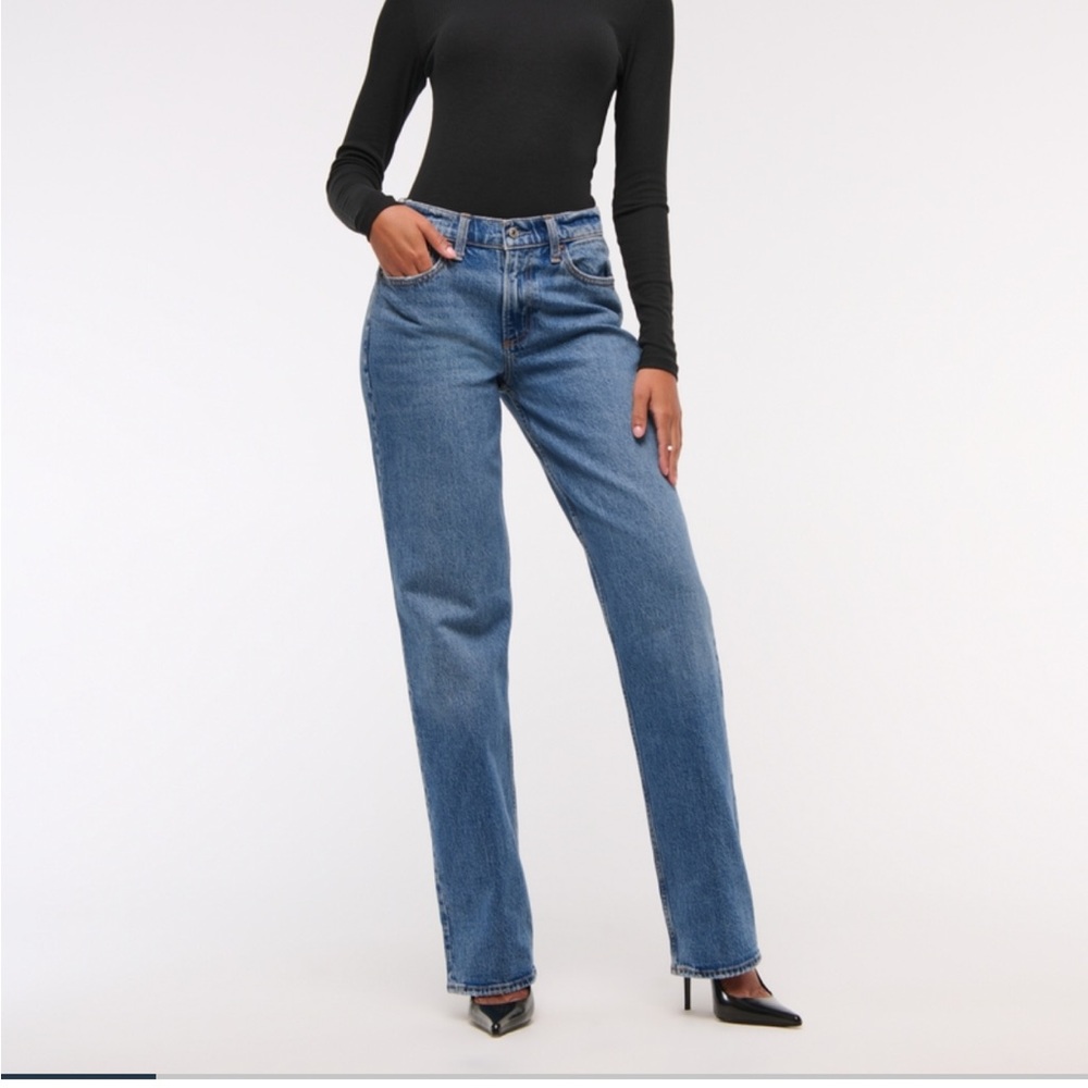 Abercrombie Curve Love low rise baggy